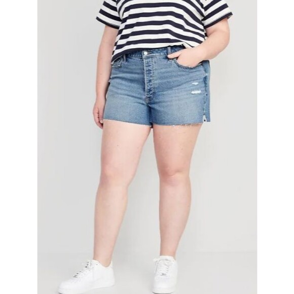 Women's size 16 Jean Shorts High-Waisted OG Straight Old Navy 3in inseam - Picture 1 of 2